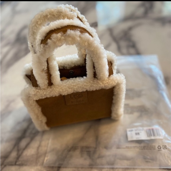 Telfar X UGG Shopping Bag - Picture 6 of 11